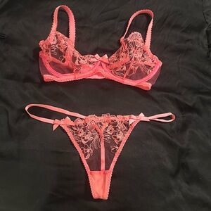 Jayce set- 32DD/ Size 4